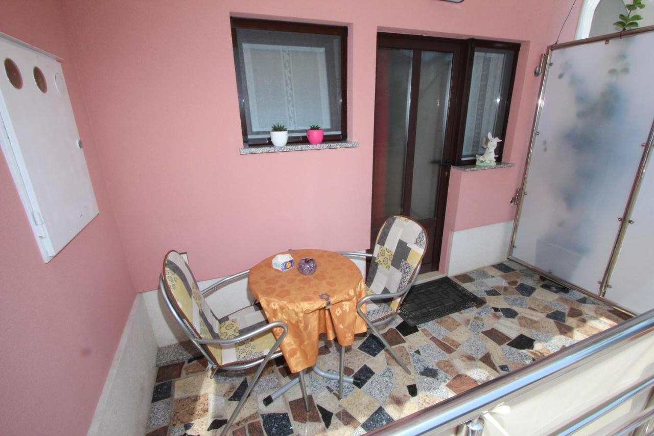 Room And Apartment Lea 로비니 객실 사진